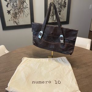 Numero 10 envelope style handbag in gorgeous Italian leather. Never worn